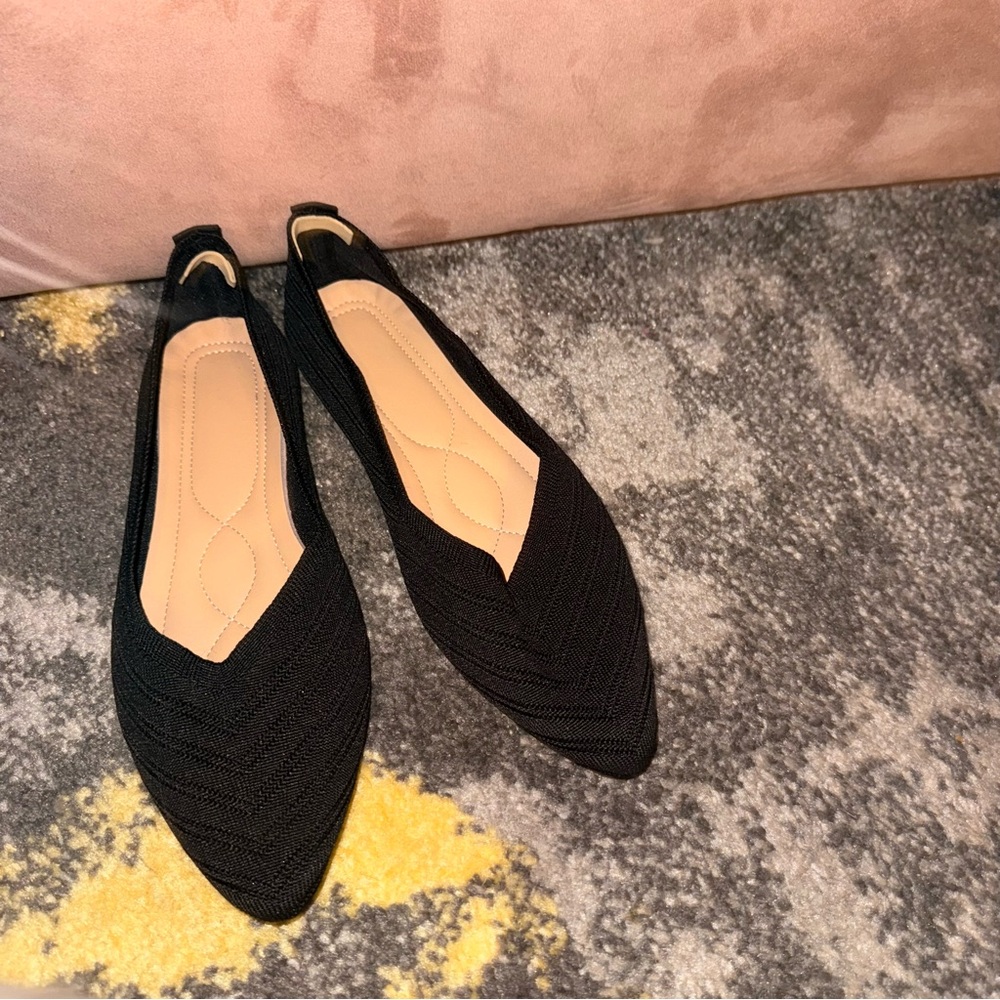 Chic Black Women's Flats